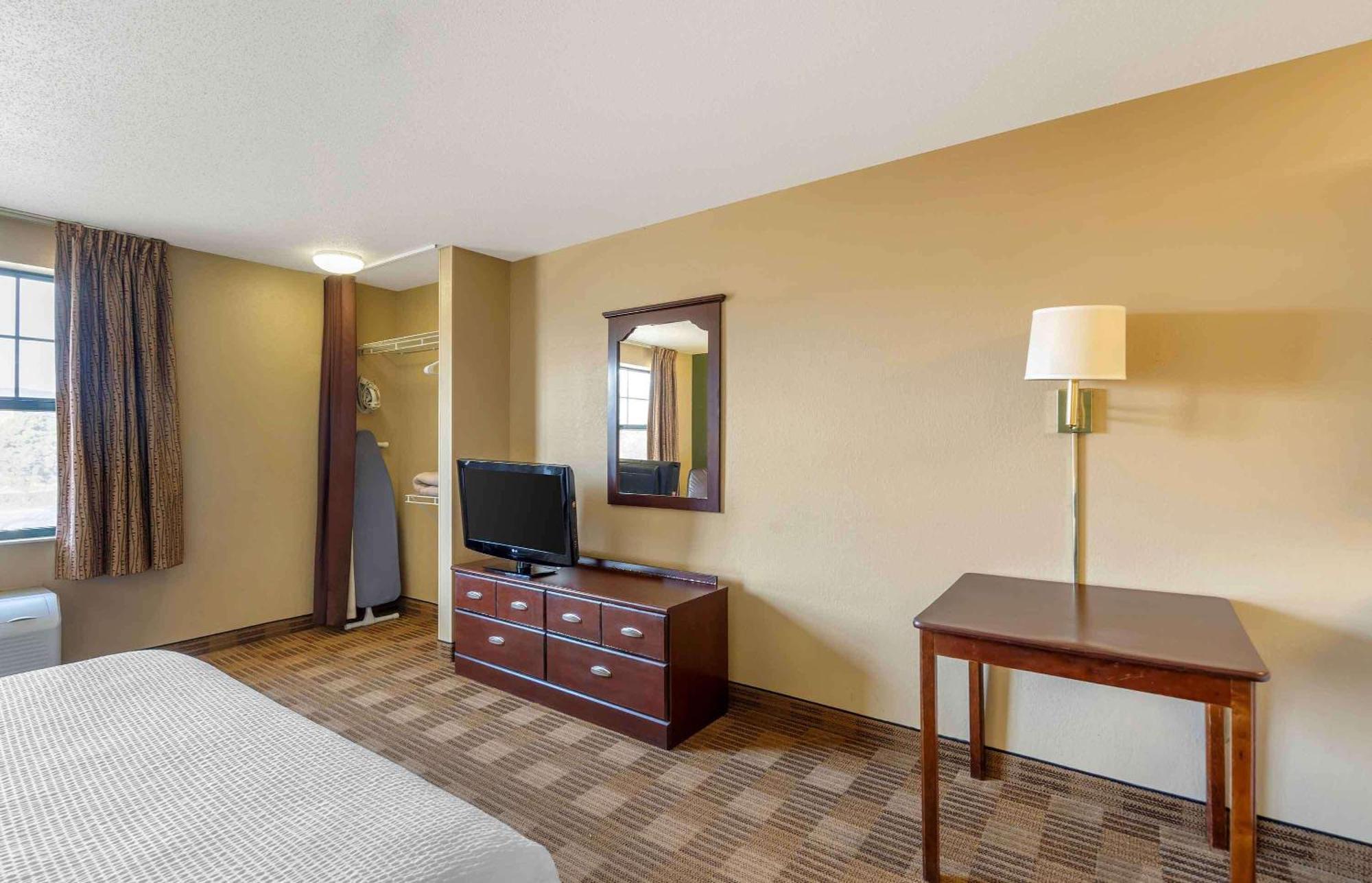 שאומבורג Extended Stay America Suites - Chicago - Woodfield Mall מראה חיצוני תמונה